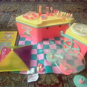 Barbie Ice Cream Shop Playset - Pink and Yellow